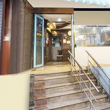 Super Hotel O Padmavathi Puram Near Railway Station Tirupati Extérieur photo